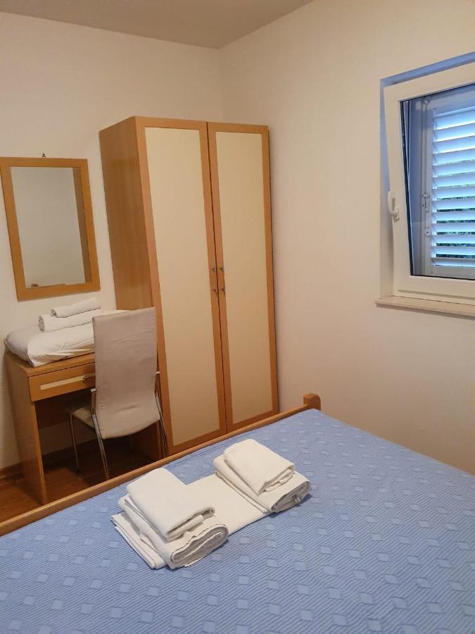 Aparthotel Marina Gromela Mirca  Екстер'єр фото