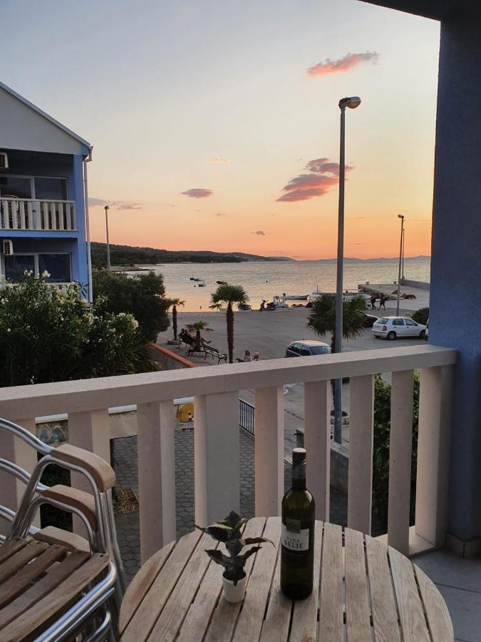 Aparthotel Marina Gromela Mirca  Екстер'єр фото