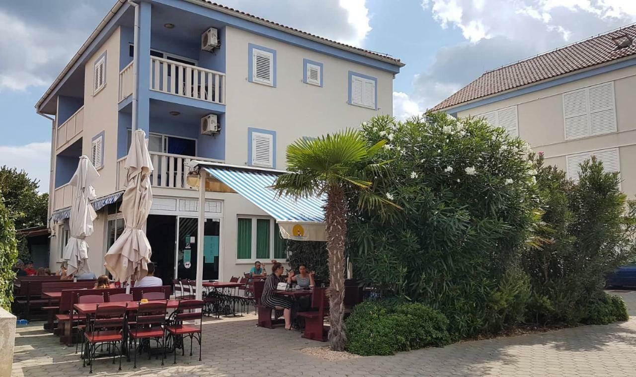 Aparthotel Marina Gromela Mirca  Екстер'єр фото
