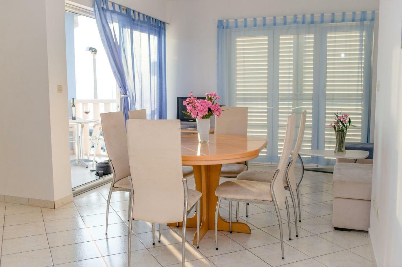Aparthotel Marina Gromela Mirca  Екстер'єр фото