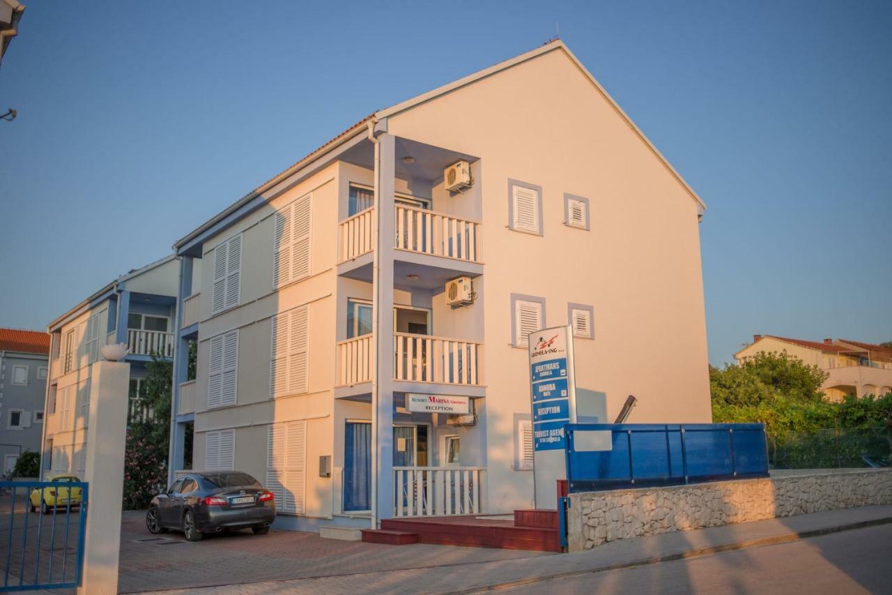 Aparthotel Marina Gromela Mirca  Екстер'єр фото