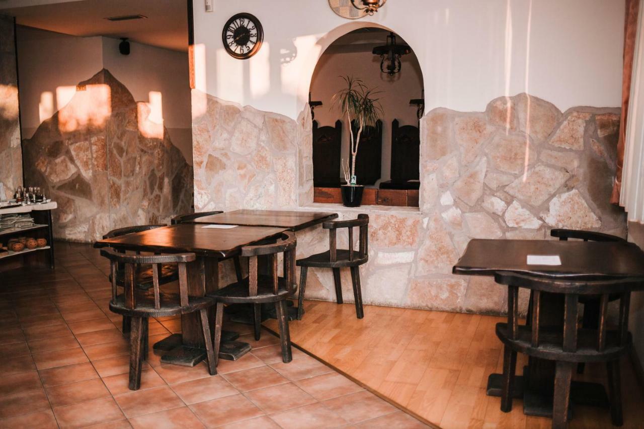 Aparthotel Marina Gromela Mirca  Екстер'єр фото
